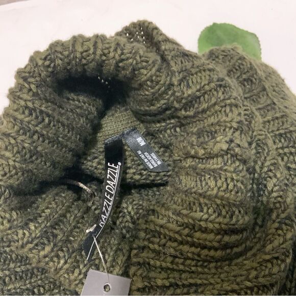 Razzle Dazzle sweater green with leather elbows New - Picture 8 of 9
